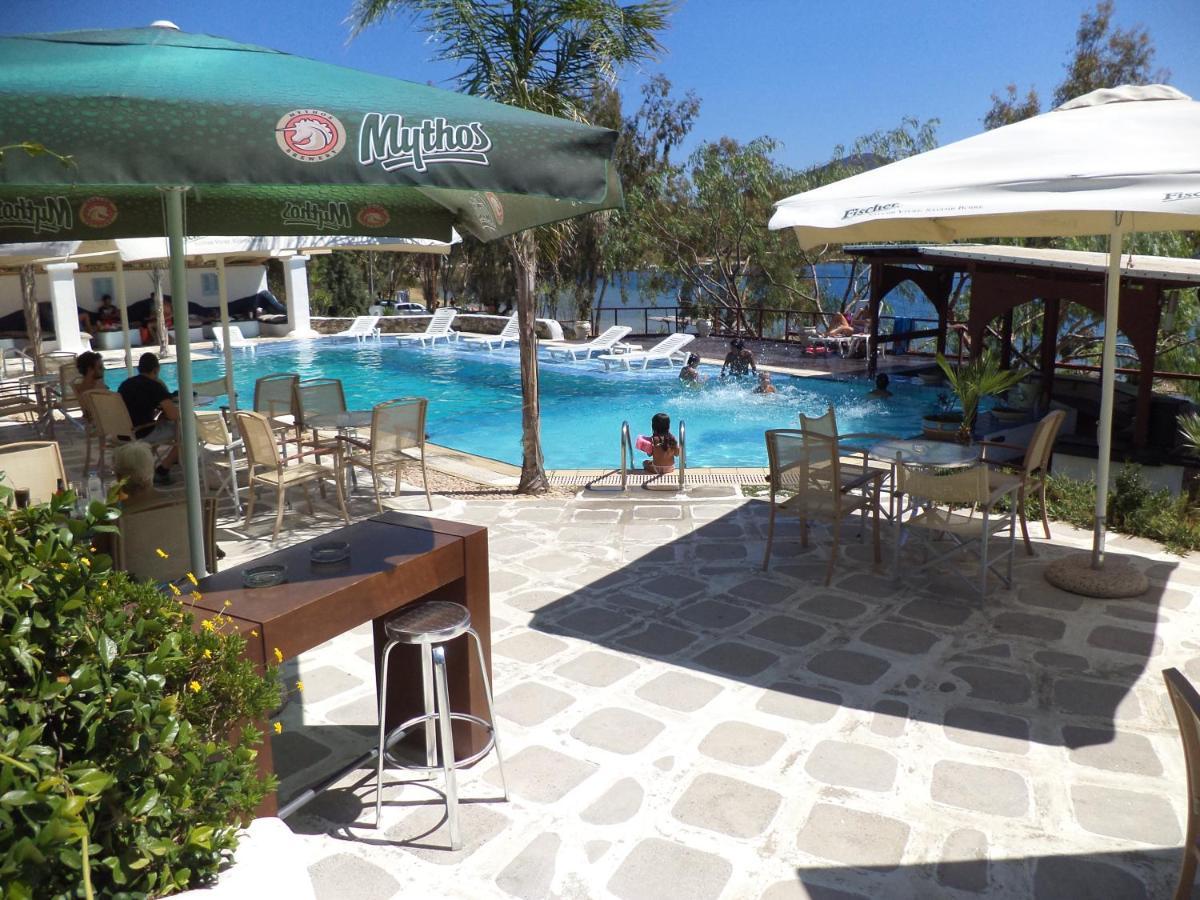 Villa Little Bit Of Heaven Sourpi Esterno foto