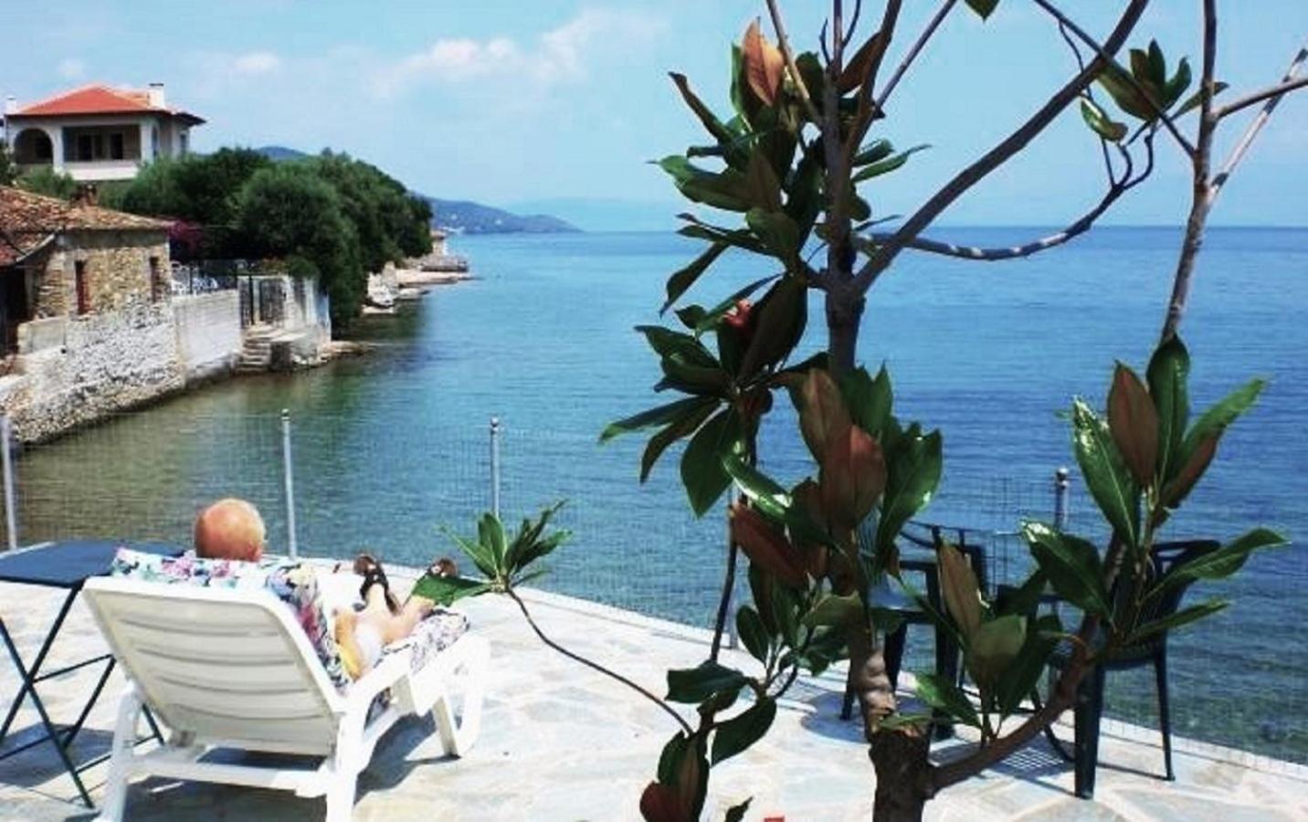 Villa Little Bit Of Heaven Sourpi Esterno foto