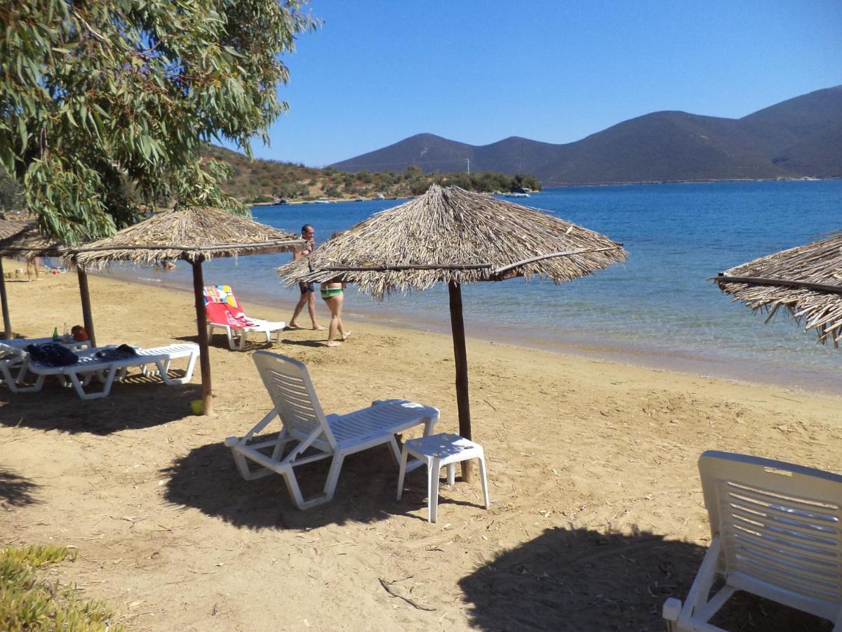 Villa Little Bit Of Heaven Sourpi Esterno foto