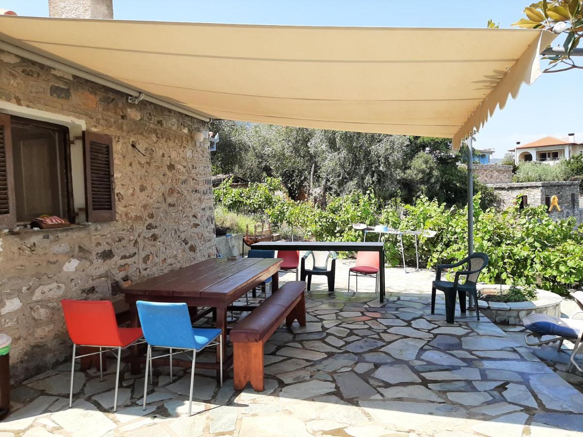 Villa Little Bit Of Heaven Sourpi Esterno foto